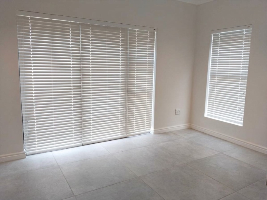 To Let 2 Bedroom Property for Rent in Kommetjie Western Cape